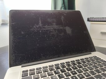 Apple Macbook Pro 15" Mid 2014, i7, 16 GB ram, 256 GB HDD - 7