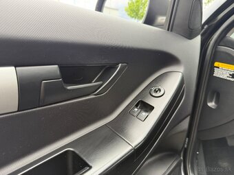 Na predaj krásna KIA Proceed 1.6 CRDi Coupe - 7