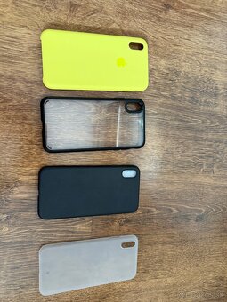 Predám veľmi zachovalý IPhone XS Max Gold - 7