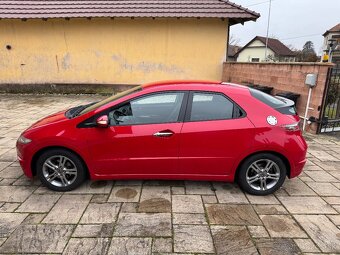 Honda Civic 1.4i, VTEC, benzin, rok 2011 - 7