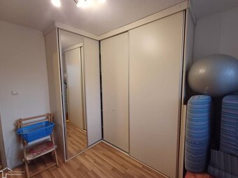 4 izbový byt s balkónom,blízko centra. - 7