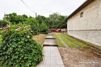 ABSOLUTE REAL/ Veľký stavebný pozemok 818 m2,DNV,ul. Na Grbe - 7