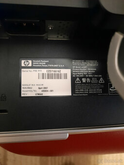 Monitory LCD 22" - 7