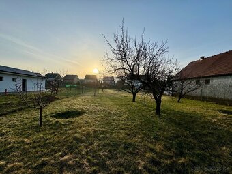 MAĎARSKO - GONC STAVEBNÝ POZEMOK 852 M2, IS NA HRANICI POZEM - 7