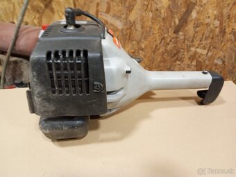 Predám benzínový vyžínač - kosačku krovinorez - 7