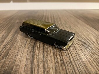 Predám modely Maisto 1/64 - 7