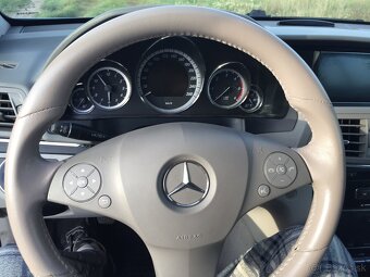 predám….Mercedes e.. - 7