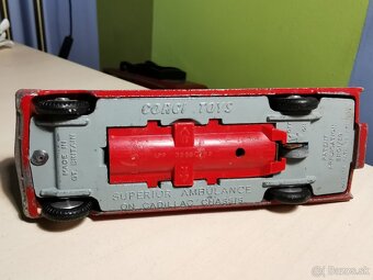 Corgi toys Ambulancia 2 - 7