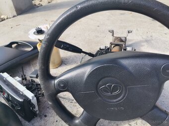Daewoo Kalos - 7