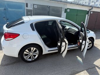 Chevrolet Cruze 2.0 VCDi LTZ - 7