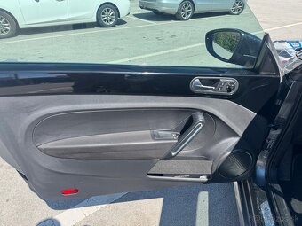 Volkswagen Beetle - 7