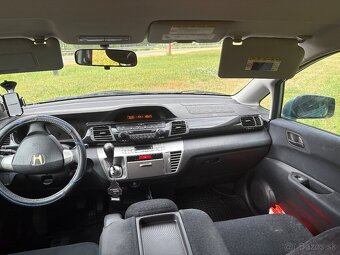 Honda FRV -6 miestna - 7