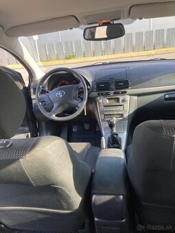 Toyota Avensis T25 2.0 D-4D - 7