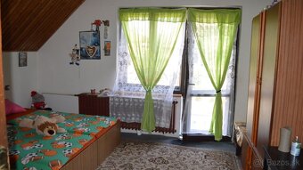 NA PREDAJ: 6-izb.,2-posch.,2-generačný RD s pozemkom 800m2 - - 7