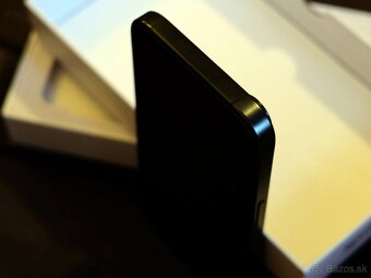 Apple iPhone 15 PRO 256 GB Titanium Black 12/2023 - 7