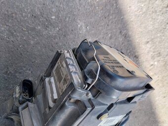 Predám xenóny Volkswagen Passat b6 fl - 7