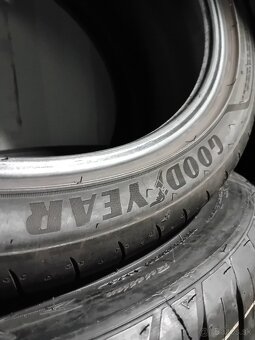 305/30R21 Goodyear Eagle F1 - 7