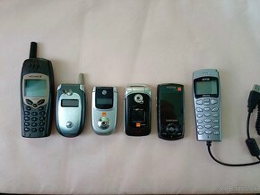 Zbierka starých Nokií + iných mobilov - 7