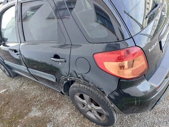 Predám havarované Suzuki SX4 1.6 88kw M16A - 7