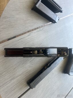 2x we glock 17 - 7