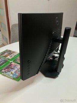 Xbox Series X - 7