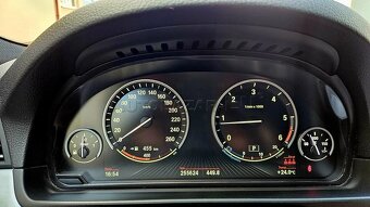 BMW rad 5 Touring 520d xDrive A/T - 7