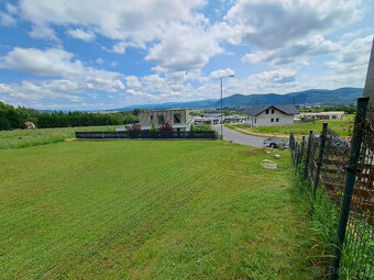 Stavebný pozemok s projektom a stavebným povolením. - 7
