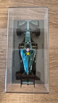 Model F1 Aston Martin AMR21 #5 Vettel 1:43 - 7