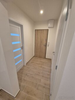 Predám 3 izb,v Novej Dubnici byt po kompletnej rekonštrukcii - 7
