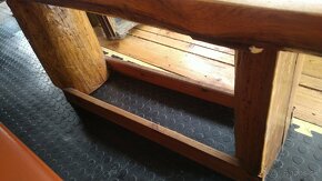 Masívny dubový stolík ťažký a vyschnutý cez 30 ročný - 7