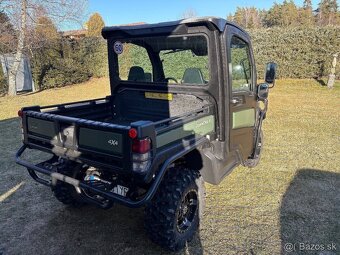 John Deere Gator - 7