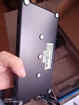 MANHATTAN USB hub - 28 portov - 7
