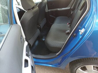 Toyota Yaris II 1,0 VVTi - STK EK do 02/2027 - 7