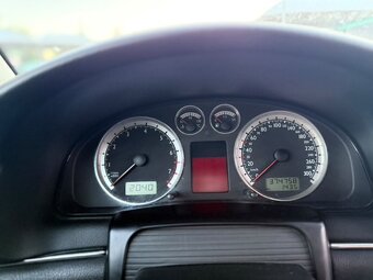 Volkswagen Passat 4.0 W8 - 7