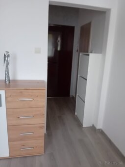 Na prenájom 1 izbový byt - 7