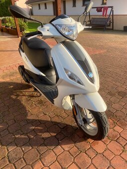 Predám skúter Piaggio Fly 50 4T - 7