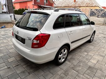 Škoda Fabia Combi 1.4 16V Elegance - 7