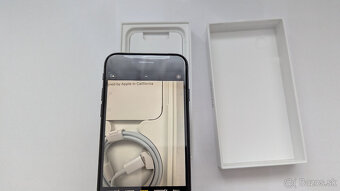 iPhone SE 2022 64GB Midnight Nový - 7
