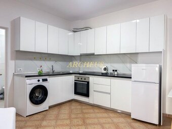 2 izbový apartmán pri mori v Albánsku, 62m2 - 7