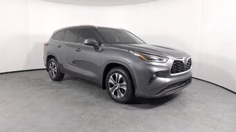 2021 TOYOTA HIGHLANDER XLE AWD 3.5V6 - 7