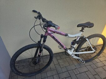 Predám dámsky celoodpružený bicykel KONA - 7