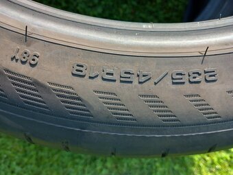 235/45 r18 letne pneumatiky - 7