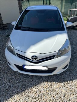 Toyota Yaris 1.0 - šikovné mestské auto - 7