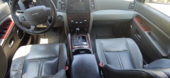Jeep Grand Cherokee 3.0 - 7