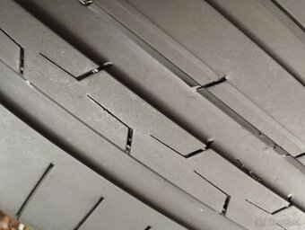 285 40 R20 Continental letni 5mm - 7