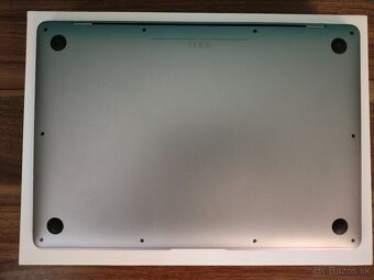 MacBook Air 2020 | i7 • 8GB • 256GB SSD - 7