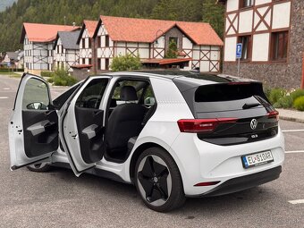 VOLKSWAGEN ID.3 PRO | 62 kWh|150kw |MATRIX | ZÁRUKA | - 7
