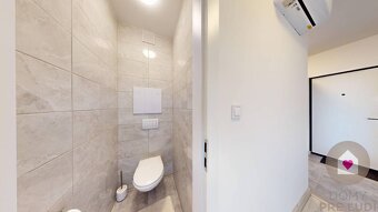 ZREKONŠTRUOVANÝ 3-IZBOVÝ BYT (74 m2) S BALKÓNOM, PIVNICOU, 2 - 7