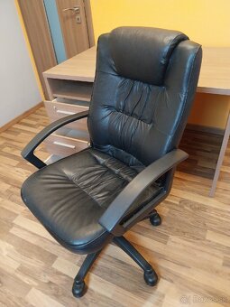 Predam pisaci stôl 125x80x76 - 7