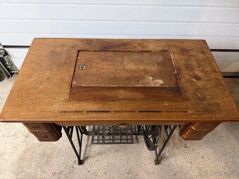 Šijací stroj HEROS - 7